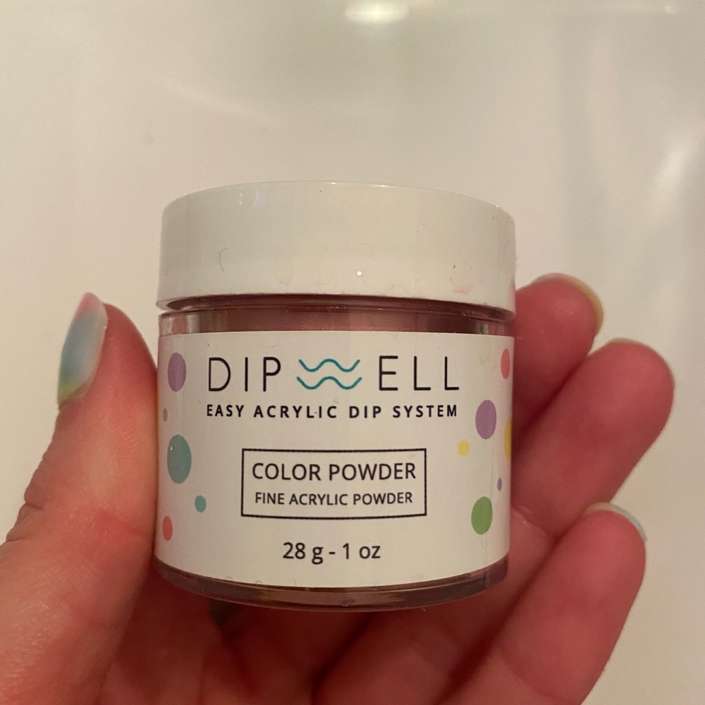 Dipwell dipping powder